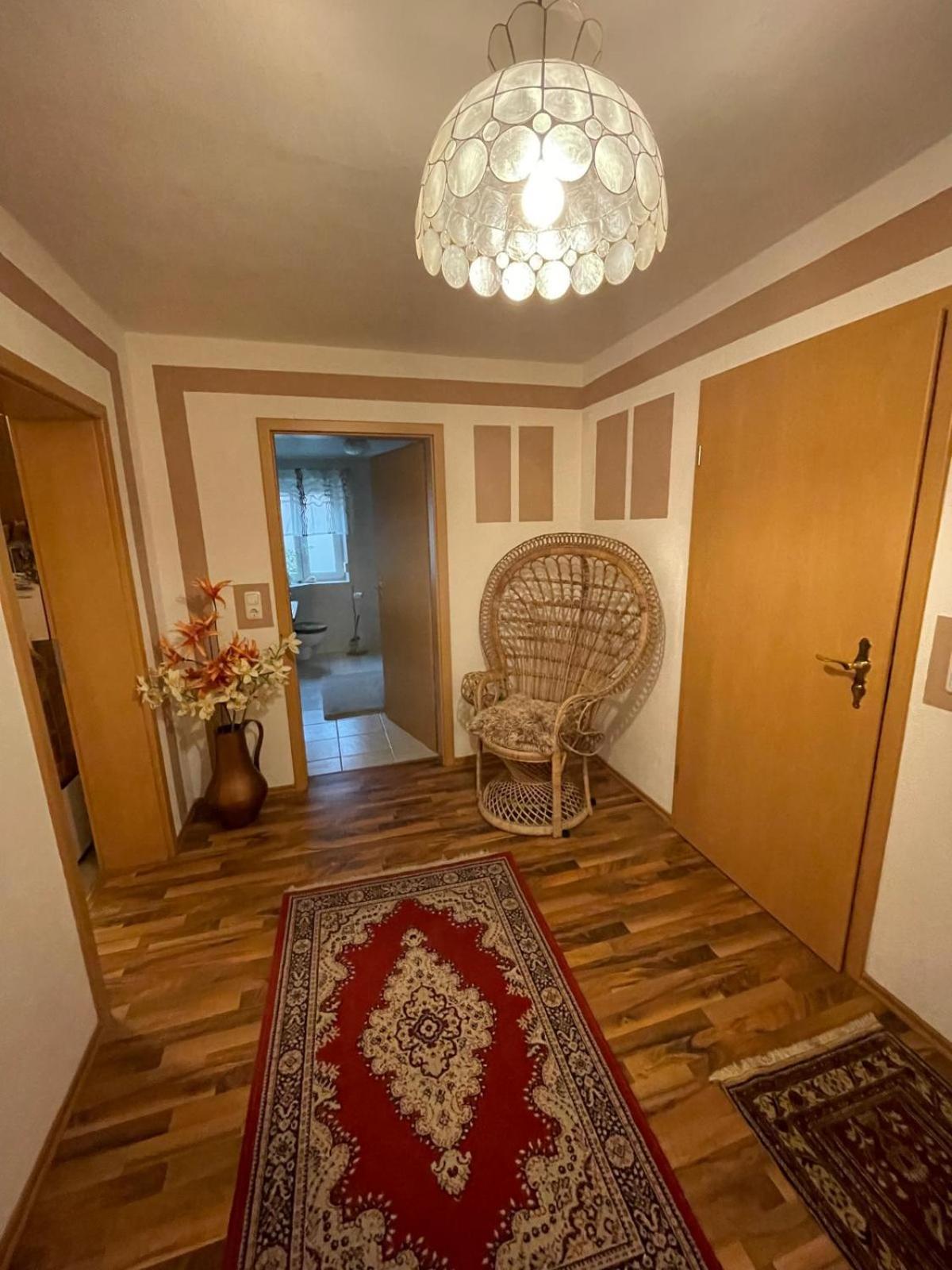 Schoene Ferienwohnung In Bahnhofsnaehe Fuer Urlaub, Studium Oder Arbeit Deggendorf Exterior photo